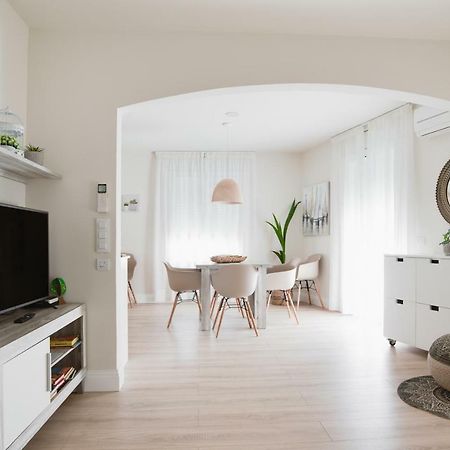Apartamentos Hotel Pirineos Figueres  Eksteriør bilde