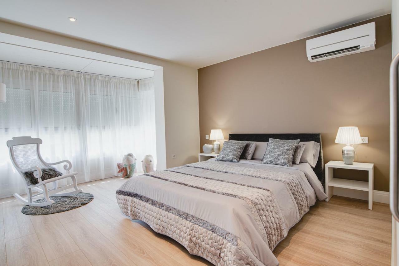 Apartamentos Hotel Pirineos Figueres  Eksteriør bilde