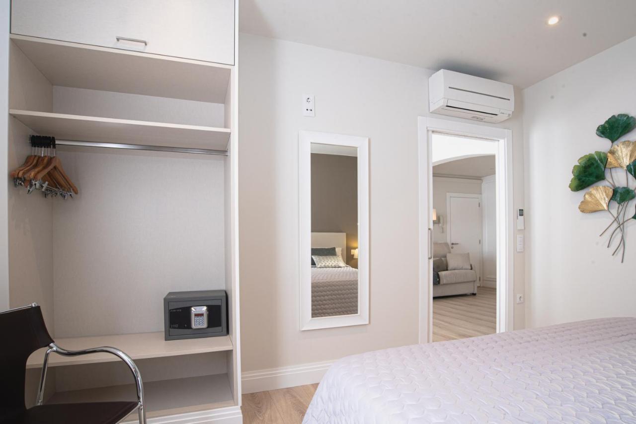 Apartamentos Hotel Pirineos Figueres  Eksteriør bilde